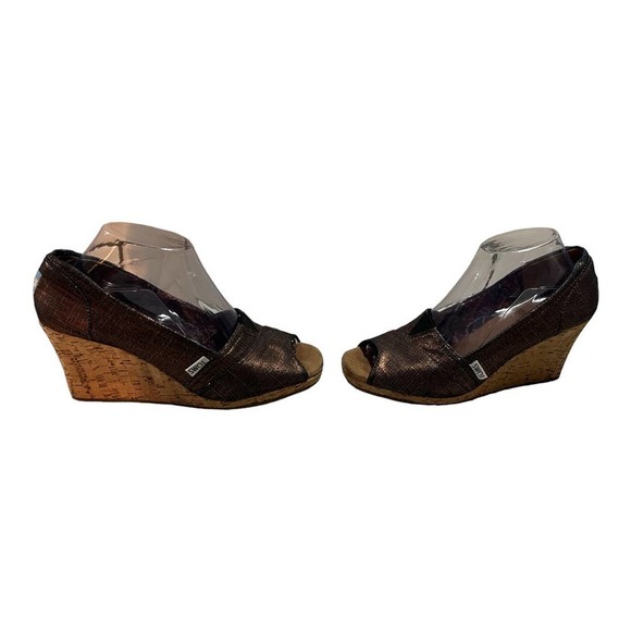 Toms Women's Metallic Copper Calypso Peep Toe Wedge Shoe Size 9.5W - Picture 8 of 13
